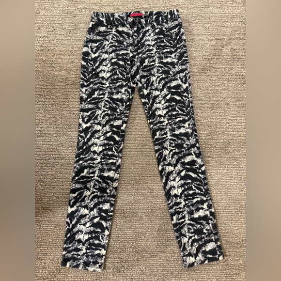 Alice + Olivia Denim - Alice + Olivia Zebra Print Skinny Jeans Black White Animal Print Size 8 Made USA